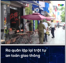 Phường Hồng Bàng ra quân lập lại trật tự đường hè, trật tự an toàn giao thông.