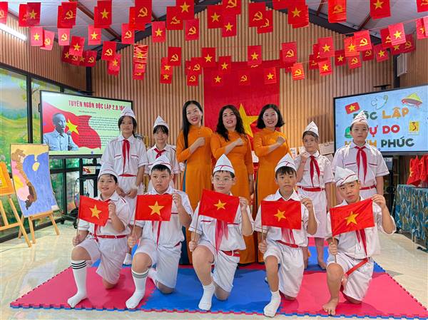 Tập thể giáo viên, học sinh trường tiểu học Ngô Gia Tự với các hoạt động chào mừng kỷ niệm 80 năm ngày Cách mạng tháng Tám thành công và Quốc khánh 2.9