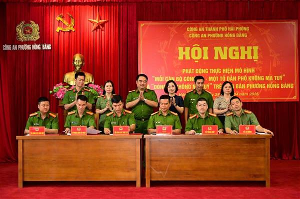 Công an phường Hồng Bàng phát động mô hình “Mỗi cán bộ Công an – Một tổ dân phố không ma túy” và “Dòng họ không ma túy”
