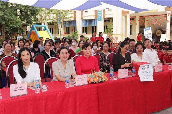 Chuyên đề Đội cấp thành phố “Phòng chống đuối nước - Lễ hội nước” tại Trường Tiểu học Hùng Vương, phường Hồng Bàng
