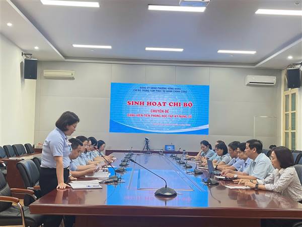PHƯỜNG HỒNG BÀNG TÍCH CỰC TRIỂN KHAI SINH HOẠT CHUYÊN ĐỀ “ĐẢNG VIÊN TIÊN PHONG HỌC TẬP KỸ NĂNG SỐ” 