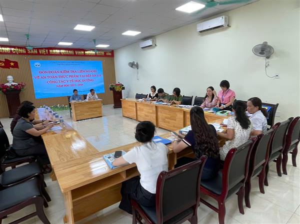 KIỂM TRA AN TOÀN THỰC PHẨM TRƯỜNG MẦM NON HẠ LÝ
