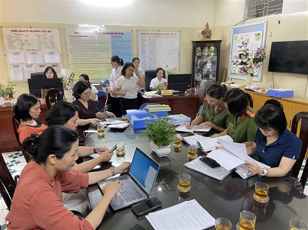 KIỂM TRA AN TOÀN THỰC PHẨM TRƯỜNG MẦM NON MINH KHAI
