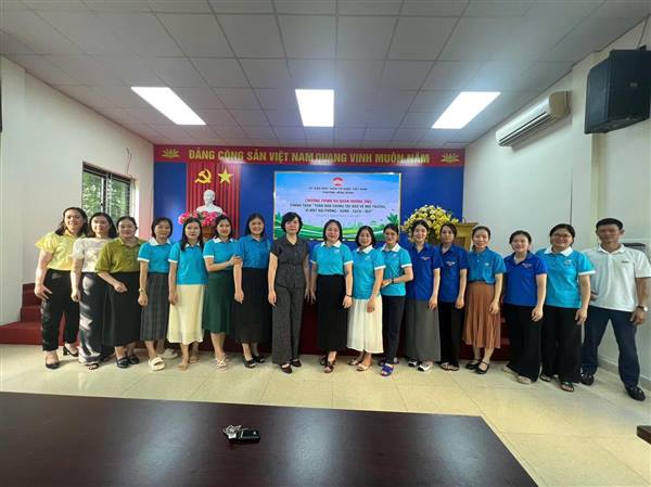 MTTQ PHƯỜNG HỒNG BÀNG RA QUÂN HƯỞNG ỨNG PHONG TRÀO “TOÀN DÂN CHUNG TAY BẢO VỆ MÔI TRƯỜNG, VÌ MỘT HẢI PHÒNG XANH - SẠCH - ĐẸP