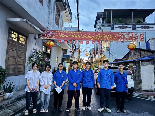 TUỔI TRẺ PHƯỜNG HỒNG BÀNG XUNG KÍCH HƯỞNG ỨNG CHIẾN DỊCH “MÙA HÈ SỐ CÙNG VNeID” – LAN TỎA PHONG TRÀO “BÌNH DÂN HỌC VỤ SỐ”