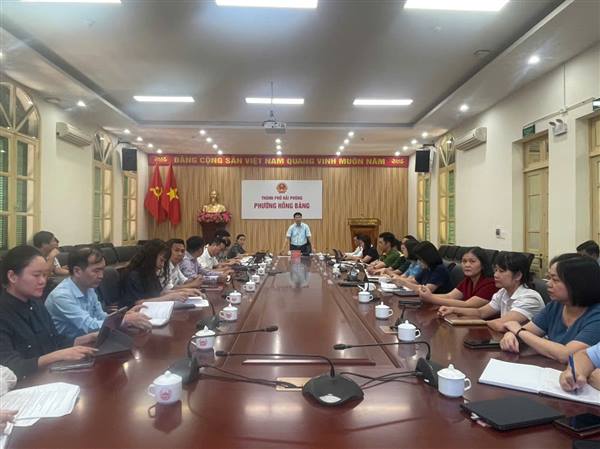 HỘI NGHỊ BAN CHẤP HÀNH ĐẢNG BỘ PHƯỜNG: CHO Ý KIẾN VỀ ĐỀ ÁN SẮP XẾP, SÁP NHẬP CÁC TRƯỜNG MẦM NON, TIỂU HỌC VÀ THCS TRÊN ĐỊA BÀN