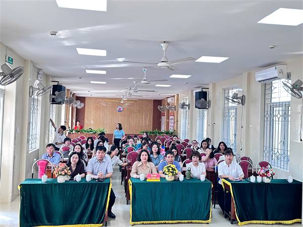 UBND phường Hồng Bàng triển khai nhiệm vụ học bạ số, ký số và cập nhật dữ liệu ngành Giáo dục