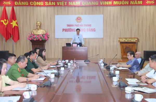 Chủ tịch UBND phường Hồng Bàng đối thoại với tổ chức, doanh nghiệp, hộ kinh doanh trên địa bàn
