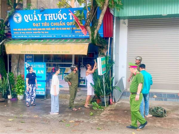 HỒNG CHÂU: RA QUÂN ĐỢT CAO ĐIỂM GIẢI TỎA HÀNH LANG AN TOÀN GIAO THÔNG