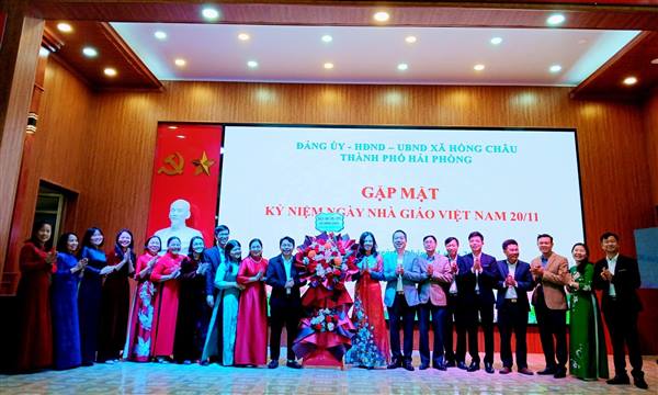 HỒNG CHÂU TỔ CHỨC GẶP MẶT KỶ NIỆM  NGÀY NHÀ GIÁO VIỆT NAM 20/11