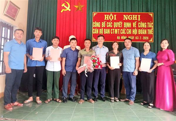 Hồng Châu công bố quyết định về công tác cán bộ Ban công tác mặt trận thôn và các chi hội đoàn thể tại các thôn mới thành lập