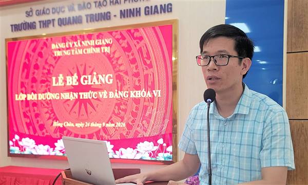 Hồng Châu: Bế giảng lớp bồi dưỡng nhận thức về Đảng khóa VI
