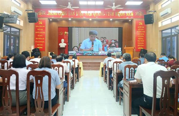 Hồng Châu tham dự Hội nghị trực tuyến tiếp xúc cử tri trước kỳ họp thứ 2 Quốc hội khóa XVI