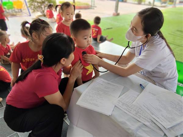 Hồng Châu hoàn thành 100% kiểm tra sức khỏe đầu năm học 2026 - 2027