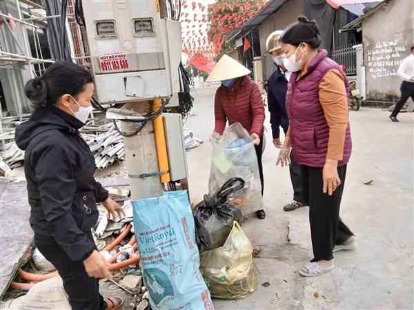 XÃ HỢP TIẾN: MẶT TRẬN TỔ QUỐC VÀ CÁC TỔ CHỨC CHÍNH TRỊ – XÃ HỘI TĂNG CƯỜNG TUYÊN TRUYỀN, GIÁM SÁT CÔNG TÁC PHÂN LOẠI VÀ THU GOM RÁC THẢI