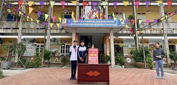 XÃ HỢP TIẾN TÍCH CỰC ỦNG HỘ ĐỒNG BÀO MIỀN TRUNG – TÂY NGUYÊN KHẮC PHỤC HẬU QUẢ MƯA LŨ