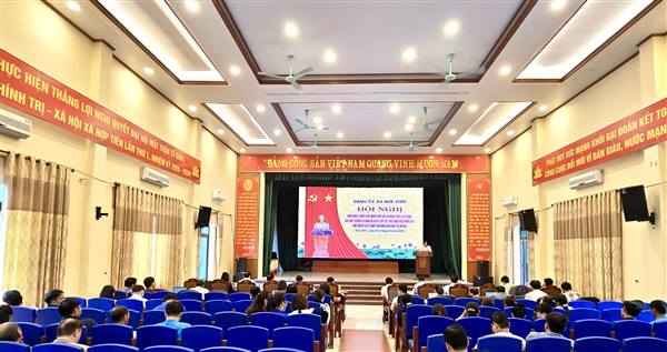 ĐẢNG ỦY XÃ HỢP TIẾN TỔ CHỨC HỘI NGHỊ QUÁN TRIỆT, TRIỂN KHAI NGHỊ QUYẾT 12-NQ/ĐU VỀ PHÂN LOẠI, THU GOM VÀ XỬ LÝ CHẤT THẢI RẮN SINH HOẠT TẠI NGUỒN