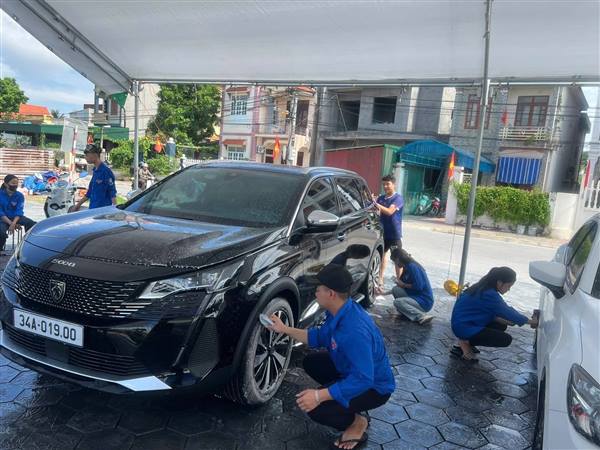 ĐOÀN THANH NIÊN XÃ HỢP TIẾN TỔ CHỨC CHƯƠNG TRINH “RỬA XE GÂY QUỸ” NĂM 2025

