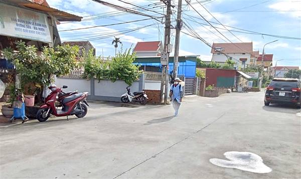Hợp Tiến triển khai Tháng tổng vệ sinh, khử trùng, tiêu độc môi trường phòng, chống dịch bệnh động vật đợt 2 năm 2025