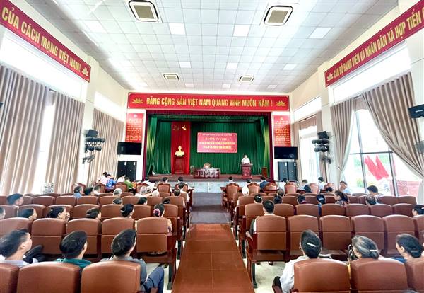 UBND xã Hợp Tiến tổ chức Hội nghị tiếp xúc đối thoại với nhân dân 5 thôn trong xã