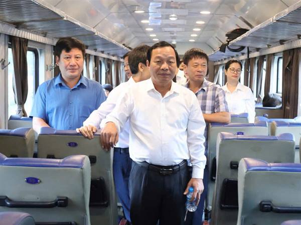 Hải Phòng tổ chức chạy tàu đưa đón cán bộ và nhân dân 