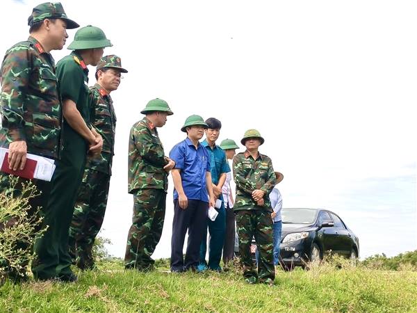 BỘ CHQS THÀNH PHỐ HẢI PHÒNG KIỂM TRA CÔNG TÁC PHÒNG, CHỐNG VÀ ỨNG PHÓ BÃO TẠI BAN CHỈ HUY PHÒNG THỦ KHU VỰC 2 – KINH MÔN 