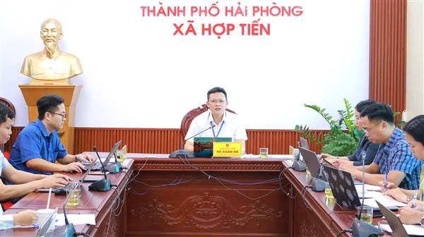 UBND xã Hợp Tiến họp nghe báo cáo các nhiệm vụ trọng tâm