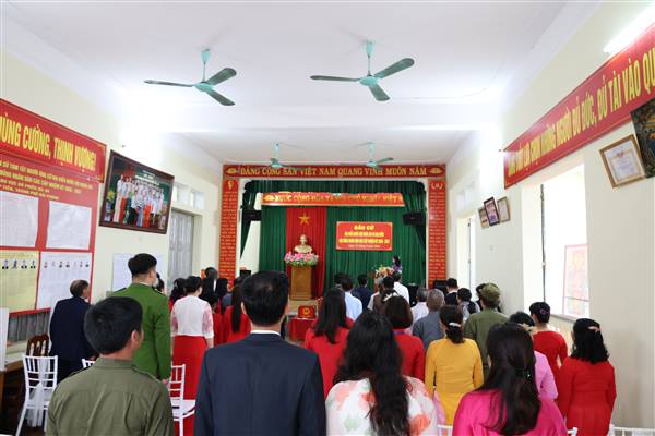 3 tổ bầu cử tại xã Hợp Tiến hoàn thành 100% cử tri tham gia bỏ phiếu 