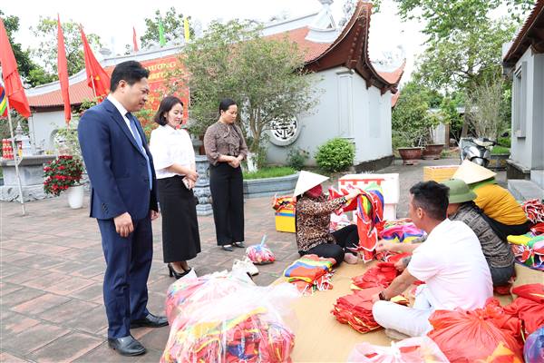 Lãnh đạo xã Hợp Tiến kiểm tra công tác chuẩn bị Lễ hội Đền Long Động 2026