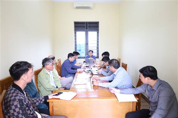 XÃ HỢP TIẾN TỔ CHỨC LÀM VIỆC VỚI CÁC HỘ DÂN LIÊN QUAN ĐẾN DỰ ÁN KHU DÂN CƯ MỚI 