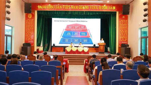 Quán triệt Chương trình hành động 18-CTr/TU về phát triển văn hóa tại xã Hợp Tiến 