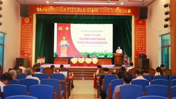 Hợp Tiến thông qua phương án sắp xếp, tổ chức lại các thôn trên địa bàn xã