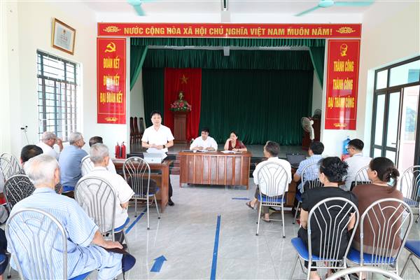 Các đồng chí Thường trực Đảng ủy xã Hợp Tiến dự sinh hoạt chi bộ thường kỳ tháng 6/2026 tại các thôn 