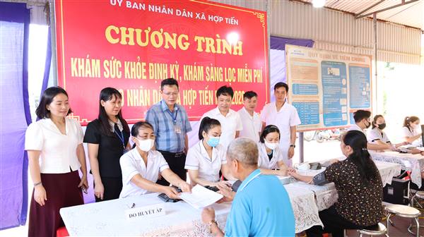 Xã Hợp Tiến triển khai khám sức khỏe toàn dân