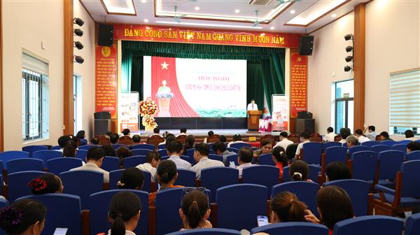 Hợp Tiến ra mắt Mô hình “TAMMI OA - Chính quyền số xã Hợp Tiến”