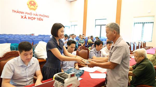 Hợp Tiến tổ chức chi trả tiền bồi thường, hỗ trợ giải phóng mặt bằng đợt 4 Dự án tuyến đường sắt tốc độ cao Hà Nội – Quảng Ninh 