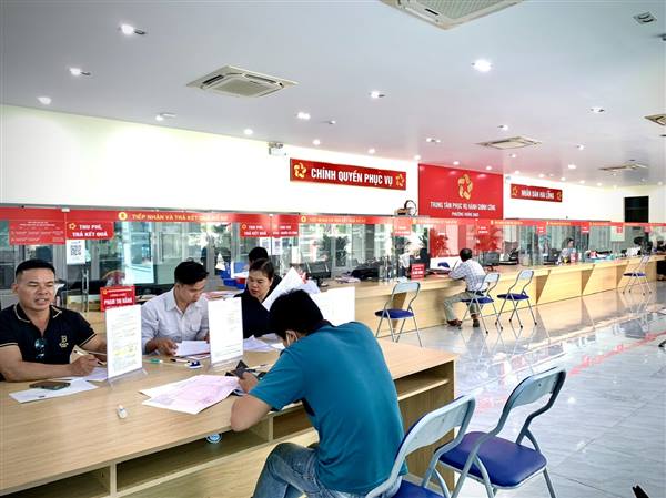Phấn đấu hết năm 2025, 100% thủ tục hành chính đủ điều kiện cung cấp dịch vụ công trực tuyến toàn trình