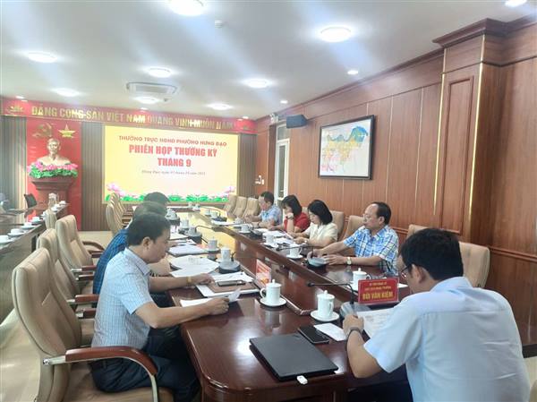 Thường trực HĐND phường tổ chức phiên họp thường kỳ tháng 9 nhắm đánh giá kết quả công tác tháng 9; triển khai nhiệm vụ trọng tâm tháng 10 năm 2025.