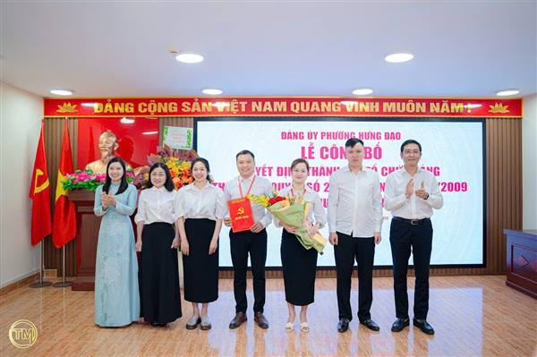 ĐẢNG UỶ PHƯỜNG HƯNG ĐẠO CÔNG BỐ QUYẾT ĐỊNH THÀNH LẬP TỔ CHỨC ĐẢNG THEO NGHỊ QUYẾT SỐ 28-NQ/TU, ngày 10/11/2009 CỦA BAN THƯỜNG VỤ THÀNH UỶ