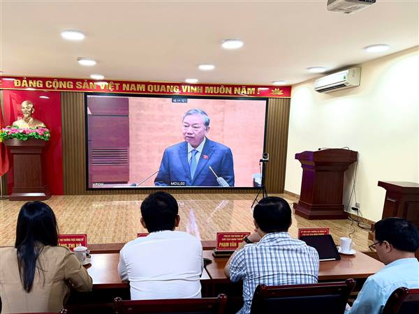 PHƯỜNG HƯNG ĐẠO TỔ CHỨC ĐIỂM CẦU TRỰC TUYẾN THAM DỰ HỘI NGHỊ TOÀN QUỐC QUÁN TRIỆT CHỈ THỊ CỦA BỘ CHÍNH TRỊ, TRIỂN KHAI CÔNG TÁC BẦU CỬ ĐẠI BIỂU QUỐC HỘI KHÓA XVI VÀ ĐẠI BIỂU HỘI ĐỒNG NHÂN DÂN CÁC CẤP NHIỆM KỲ 2026-2031