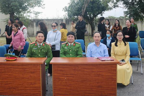 Nâng cao trách nhiệm, kỹ năng PCCC cho hơn 200 đại diện các tổ chức, doanh nghiệp, hộ kinh doanh trên địa bàn phường Hưng Đạo