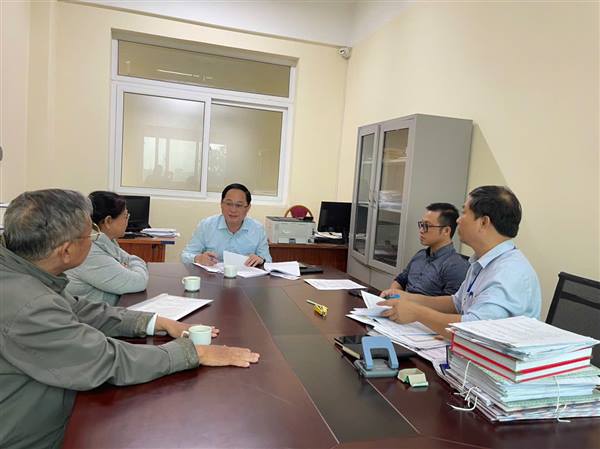 Chủ tịch UBND phường Hưng Đạo duy trì tiếp công dân định kỳ vào thứ Năm hằng tuần tại trụ sở UBND phường.