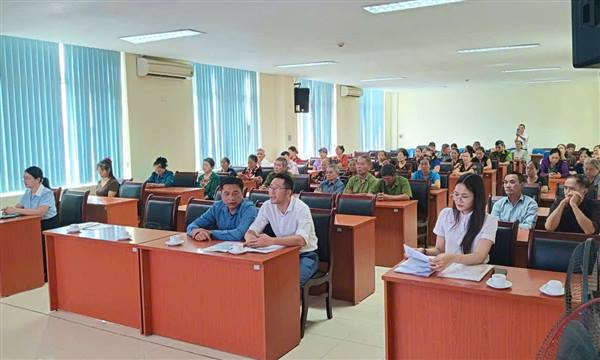 Sáng ngày 01/8/2025, Hội Nông dân phường Hưng Đạo phối hợp với Viện Nghiên cứu Dư luận xã hội - Ban Tuyên giáo Trung ương và Ban xây dựng Đảng phường Hưng Đạo tổ chức Hội nghị điều tra Dư luận xã hội về kết quả 05 năm thực hiện Nghị quyết Đại hội đại biểu toàn quốc lần thứ XIII của Đảng.
