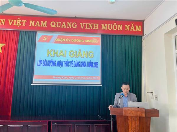 TĂNG CƯỜNG ỨNG DỤNG CÔNG NGHỆ THÔNG TIN 

VÀO GIẢNG DẠY LÝ LUẬN CHÍNH TRỊ.