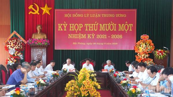 Nâng cao hơn nữa chất lượng công tác tổng kết thực tiễn, nghiên cứu và phát triển lý luận