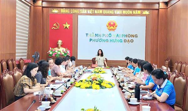 ĐOÀN KIỂM TRA SỐ 1 - HỘI LHPN THÀNH PHỐ HẢI PHÒNG KIỂM TRA PHONG TRÀO PHỤ NỮ VÀ CÔNG TÁC HỘI TẠI CỤM THI ĐUA SỐ 3 - PHƯỜNG HƯNG ĐẠO - ĐƠN VỊ CỤM TRƯỞNG.