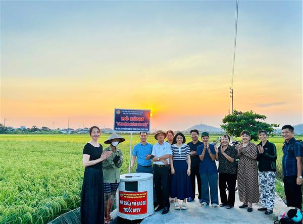 HỘI NÔNG DÂN PHƯỜNG HƯNG ĐẠO RA MẮT MÔ HÌNH “CÁNH ĐỒNG KHÔNG RÁC THẢI”