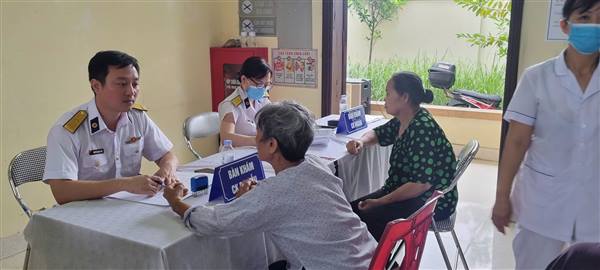 PHƯỜNG HƯNG ĐẠO TIẾP TỤC TỔ CHỨC KHÁM SỨC KHỎE ĐỊNH KỲ, SÀNG LỌC MỘT SỐ BỆNH THƯỜNG GẶP CHO NGƯỜI CAO TUỔI NĂM 2026