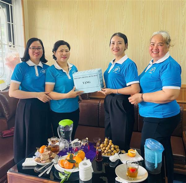 ẤM ÁP CHƯƠNG TRÌNH THĂM, TẶNG QUÀ NHÂN KỶ NIỆM 25 NĂM NGÀY GIA ĐÌNH VIỆT NAM (28/6/2001 – 28/6/2026)