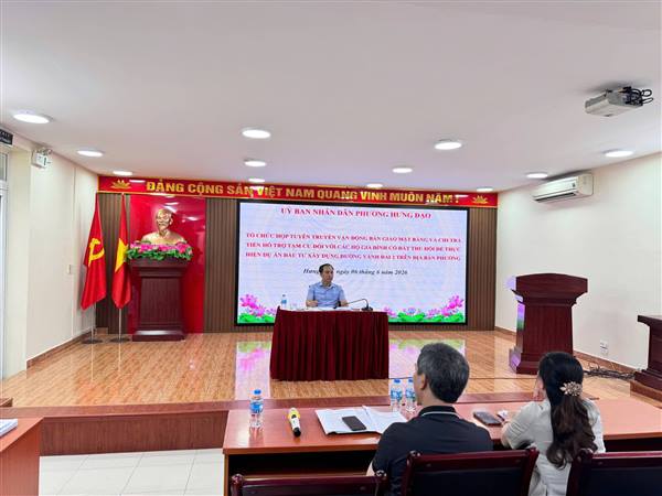 HỘI NGHỊ TUYÊN TRUYỀN, VẬN ĐỘNG BÀN GIAO MẶT BẰNG VÀ CHI TRẢ TIỀN HỖ TRỢ TẠM CƯ THỰC HIỆN DỰ ÁN ĐƯỜNG VÀNH ĐAI 2